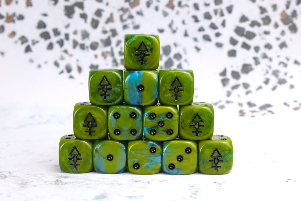 Reclusive Space Elf 16mm Dice 3