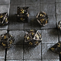 Dragon Hollow Metal Dice Set Black/Gold